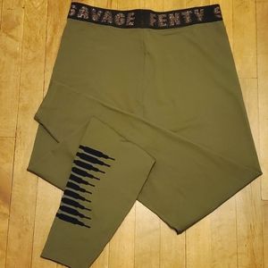 NWOT Savage X Fenty leggings